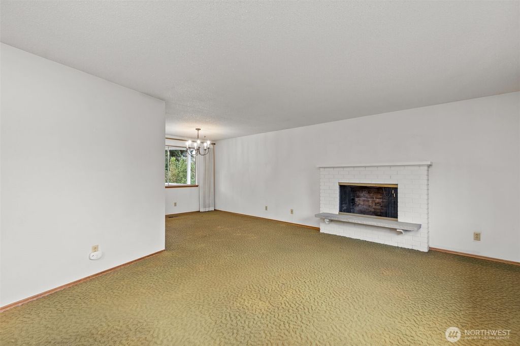 Photo of 32118 10th Avenue S, Federal Way, WA 98003 (MLS # 2485632)