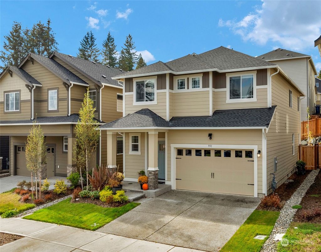 Photo of 951 121 Avenue SE, Lake Stevens, WA 98258 (MLS # 2303244)