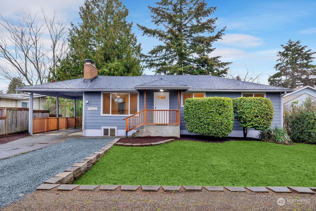 Photo of 13432 4th Avenue SW, Burien, WA 98146 (MLS # 2316743)