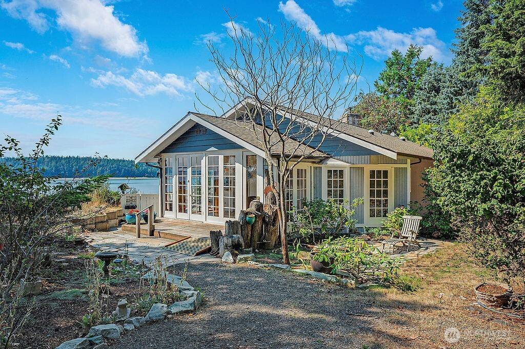 221 Madrona Road