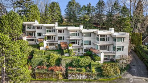 Photo of 3308 81st Place SE #C, Mercer Island, WA 98040 (MLS # 2468172)