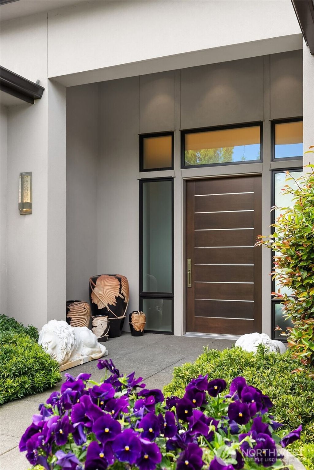 Photo of 10410 NE 58th Street, Kirkland, WA 98033 (MLS # 2393399)