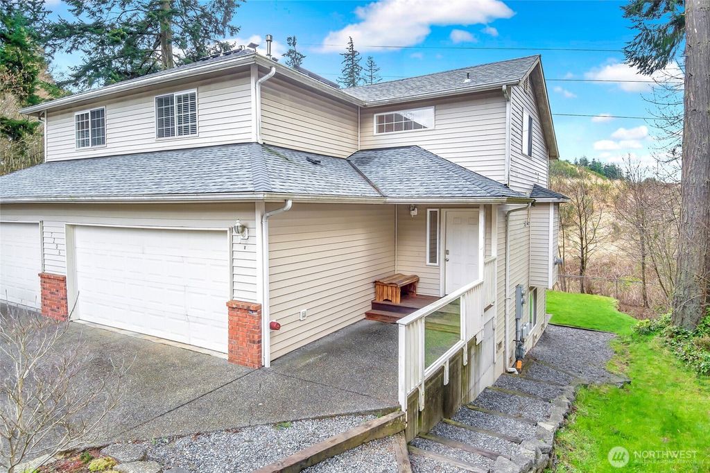 Photo of 7206 Lower Ridge Road #D, Everett, WA 98203 (MLS # 2332033)