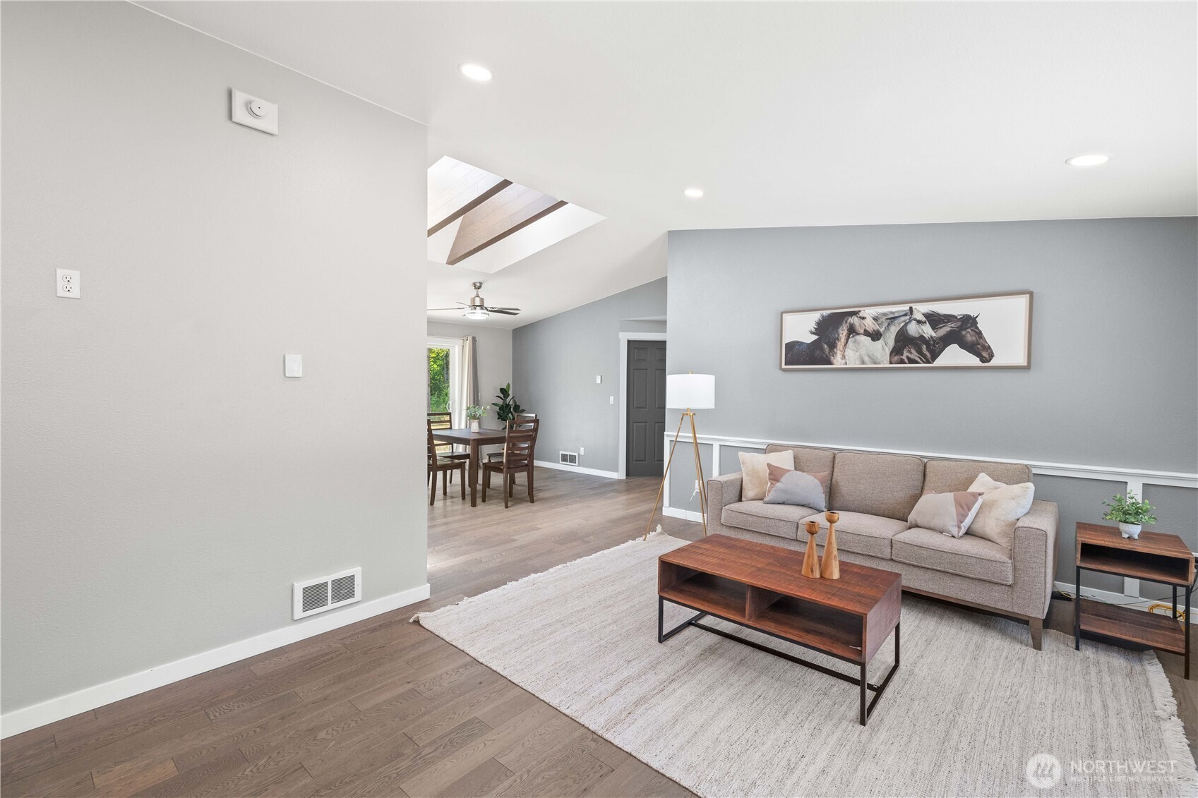 14715 318th Street E