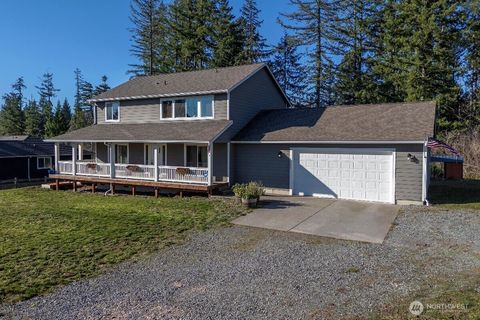 Photo of 41314 111th Avenue Ct E, Eatonville, WA 98328 (MLS # 2470744)