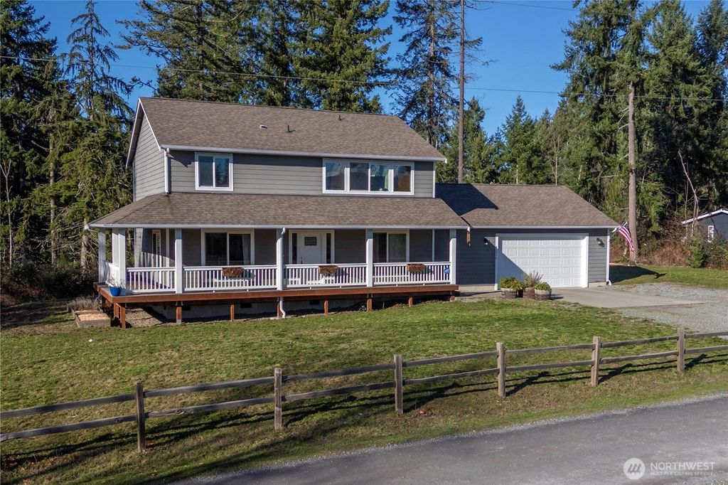 Photo of 41314 111th Avenue Ct E, Eatonville, WA 98328 (MLS # 2470744)