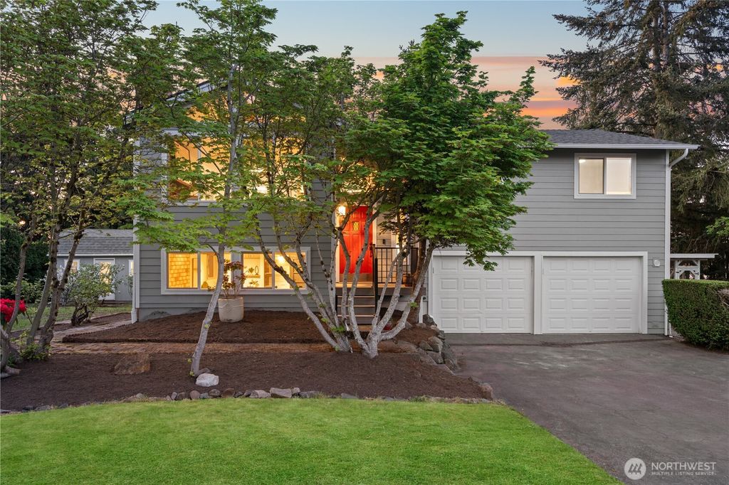 Photo of 2943 216th Street SW, Brier, WA 98036 (MLS # 2521703)