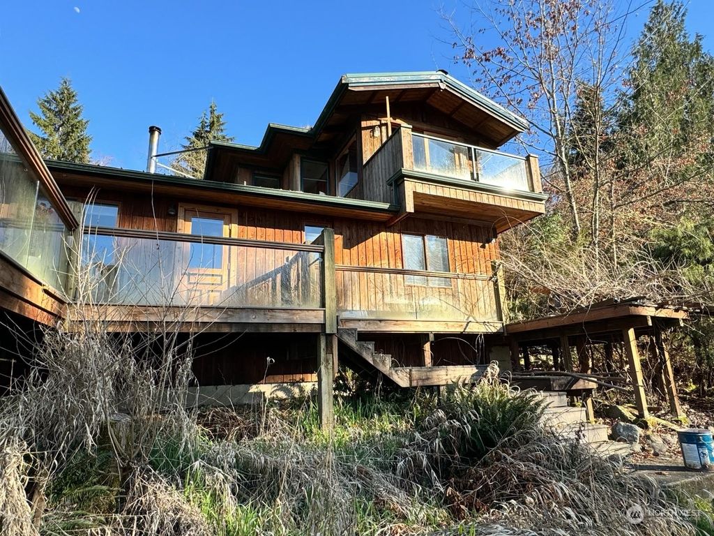 Photo of 15227 312th Avenue NE, Duvall, WA 98019 (MLS # 2212996)