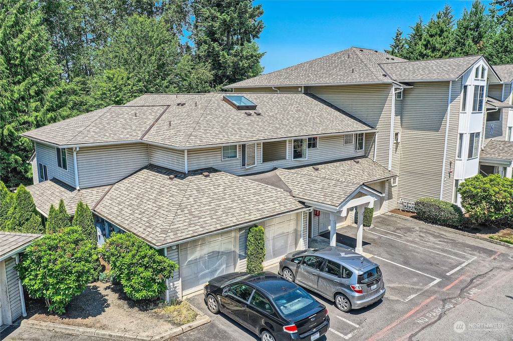 Photo of 2001 120th Place SE #6-102, Everett, WA 98208 (MLS # 2131984)