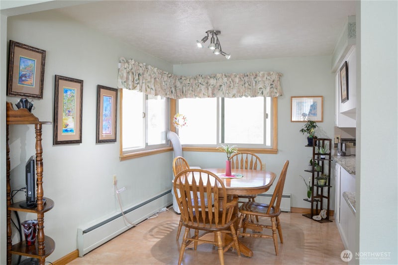 310 W 9th Avenue