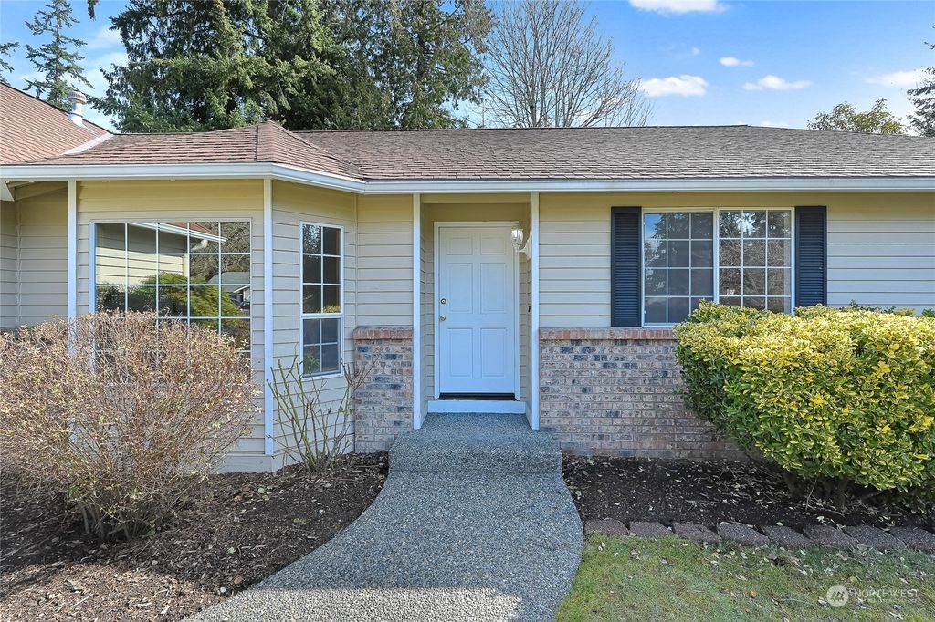 Photo of 11214 117th Place NE, Kirkland, WA 98033 (MLS # 2036393)