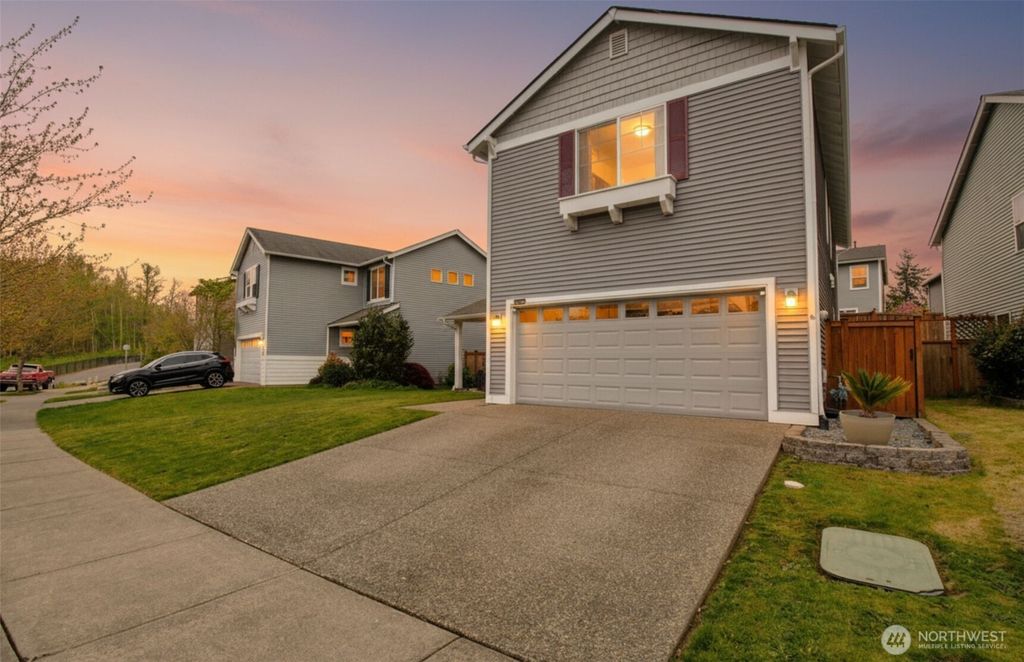 Photo of 417 Crested Butte Boulevard, Mount Vernon, WA 98273 (MLS # 2514054)