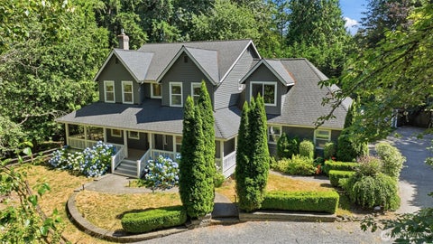 Photo of 12217 NE 100th Street, Kirkland, WA 98033 (MLS # 2553871)