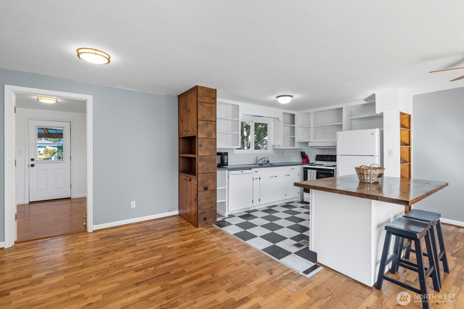 1492 SW Kelly Avenue