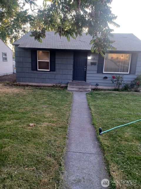 Photo of 410 W Ridge Road, Moses Lake, WA 98837 (MLS # 2543249)