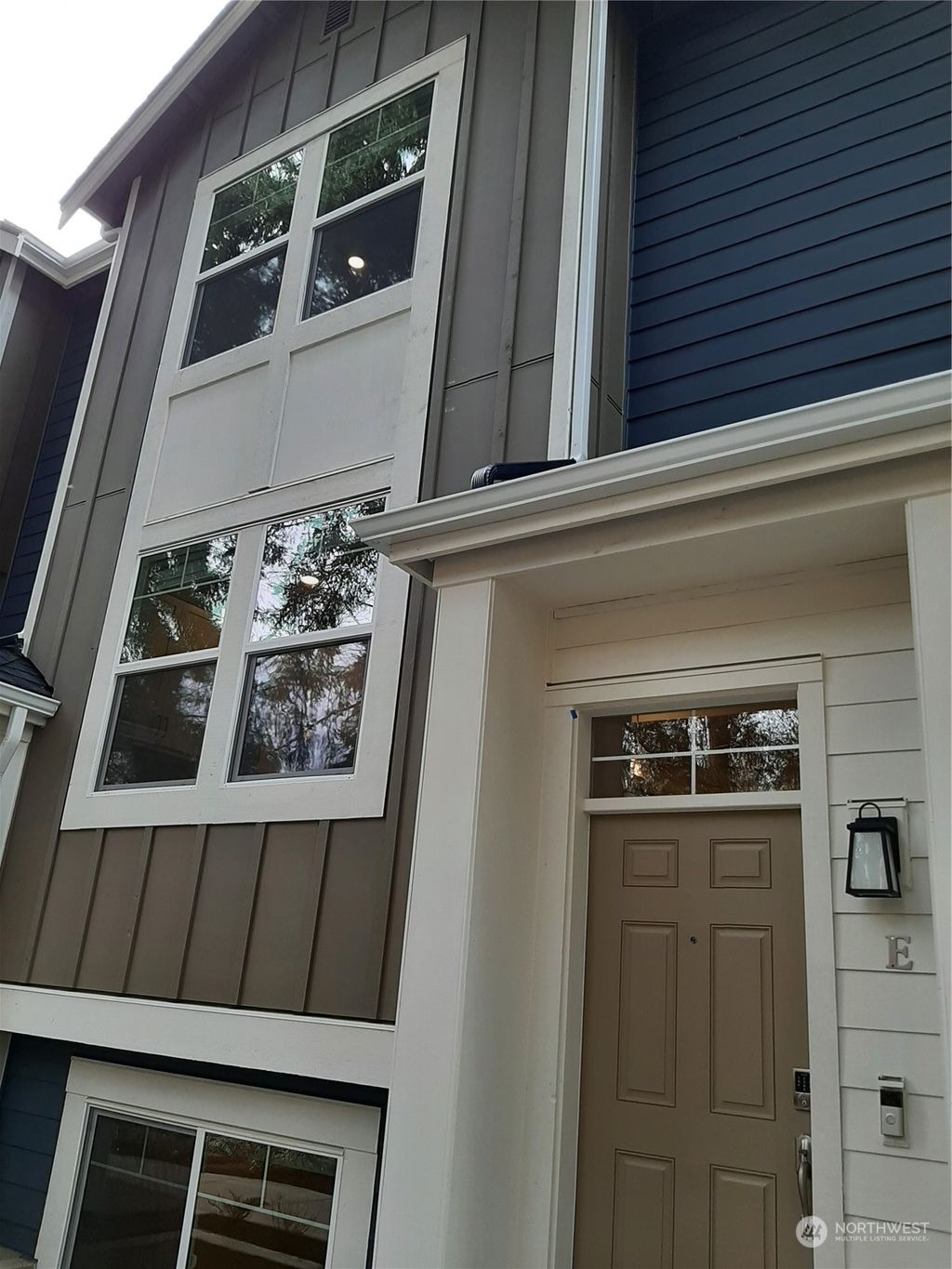 Photo of 19314 121st Place NE #E, Bothell, WA 98011 (MLS # 2210601)