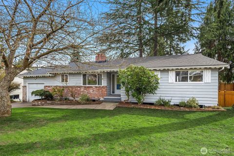 Photo of 17838 Wallingford Avenue N, Shoreline, WA 98133 (MLS # 2495940)