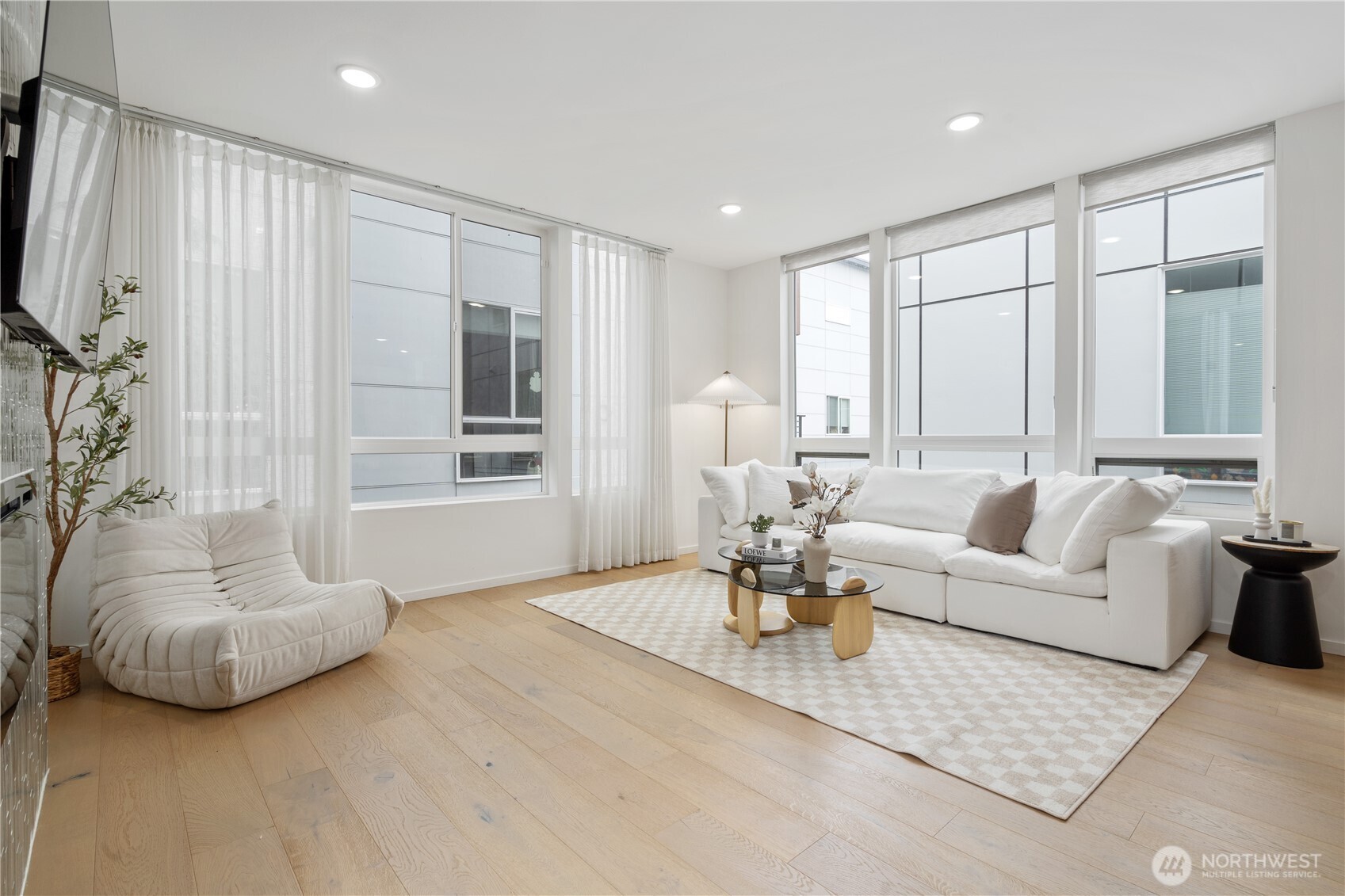 8613 23rd Avenue NE B