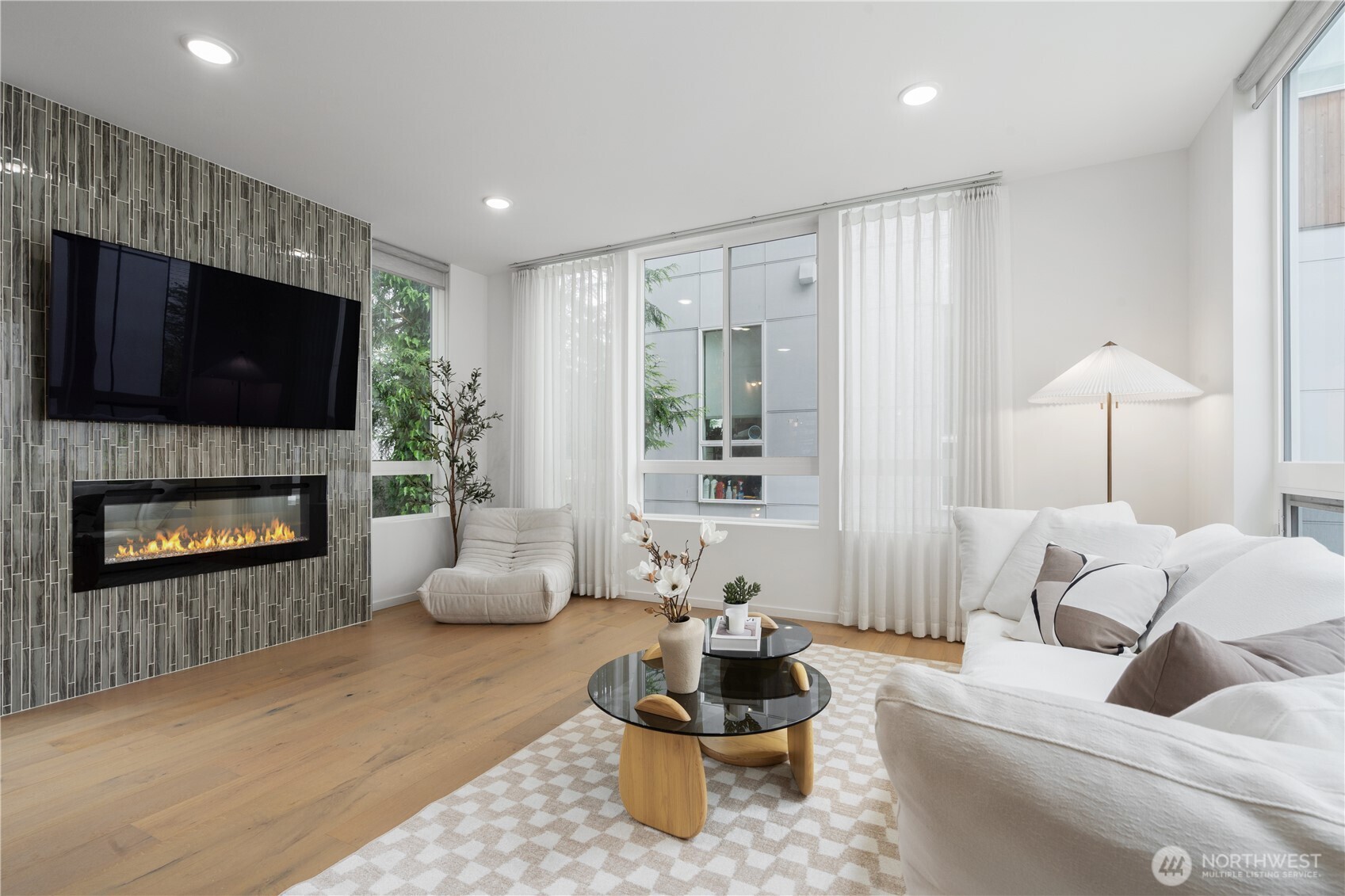 8613 23rd Avenue NE B