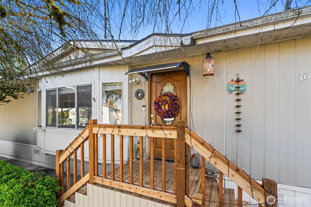 Photo of 15410 SE 272nd Street #16, Kent, WA 98042 (MLS # 2432903)