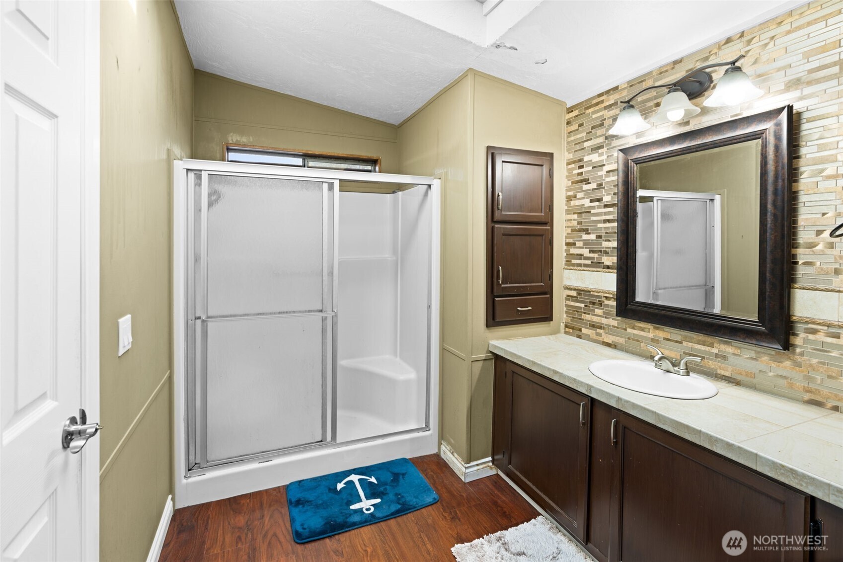 Kent, Washington 98042, United States, 3 Bedrooms Bedrooms, ,2 BathroomsBathrooms,Residential,Active,208767