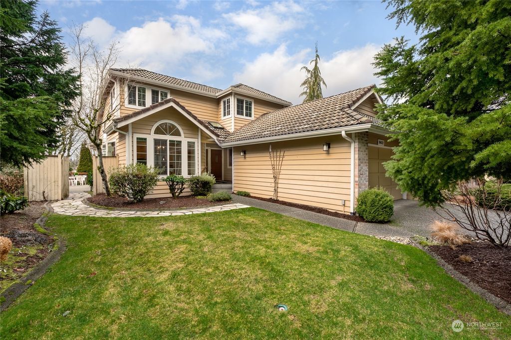 Photo of 16422 15th Drive SE, Mill Creek, WA 98012 (MLS # 2029275)