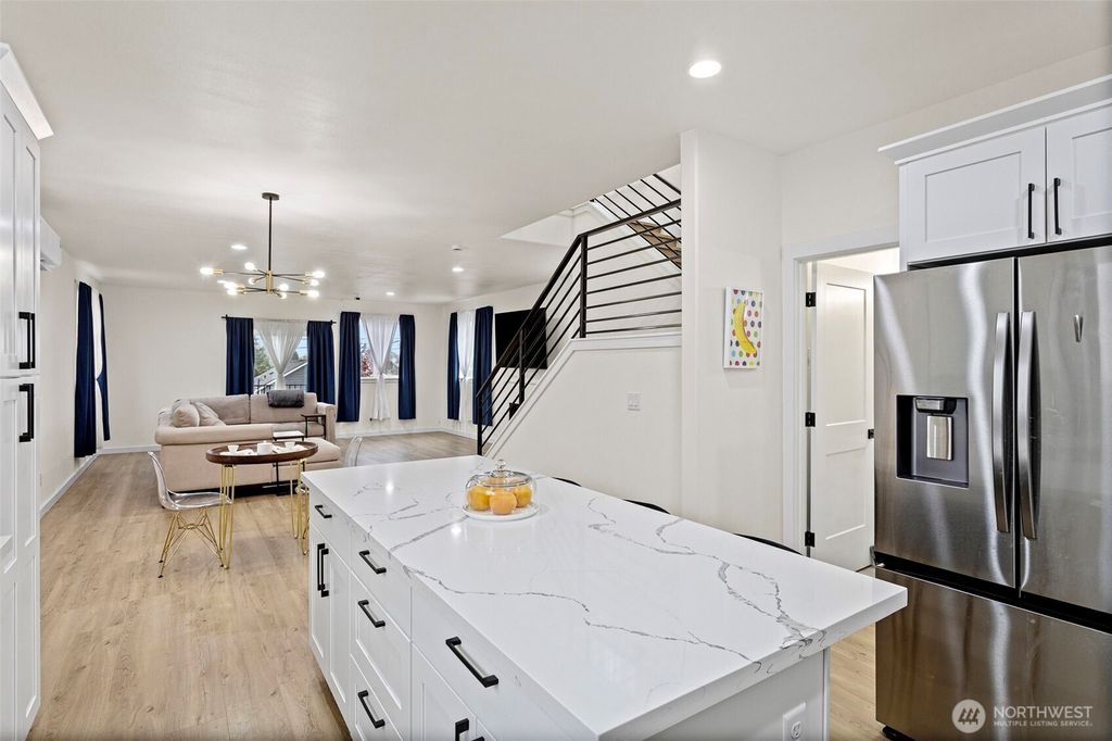 Photo of 10615 2nd Place SW, Seattle, WA 98146 (MLS # 2455783)