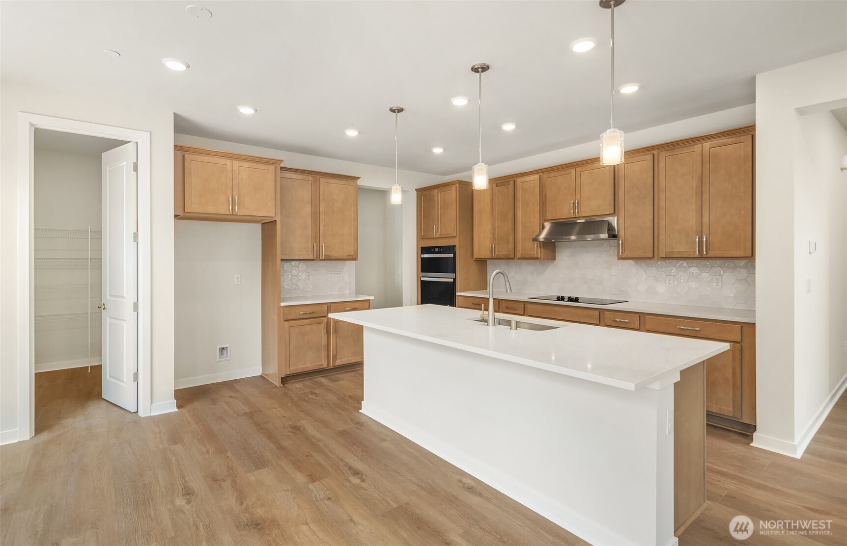 23337 Arbors Terrace Road NE 19