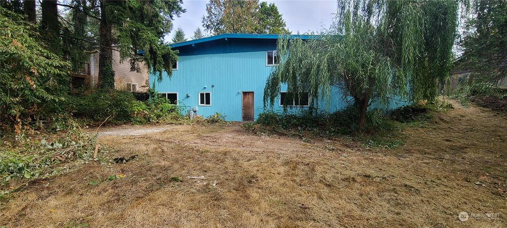 Photo of 31029 7Th Avenue SW, Federal Way, WA 98023 (MLS # 2015784)