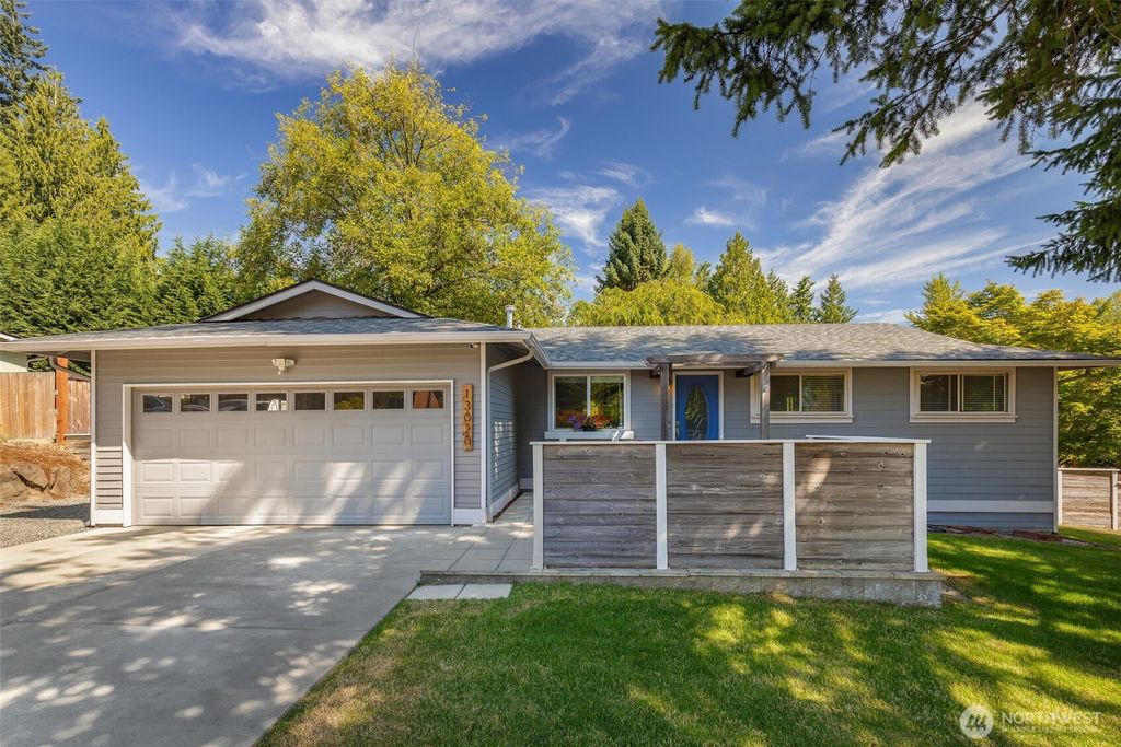 Photo of 13020 SE 237th Court, Kent, WA 98031 (MLS # 2415682)