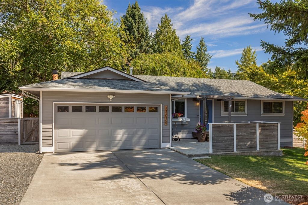 Photo of 13020 SE 237th Court, Kent, WA 98031 (MLS # 2415682)