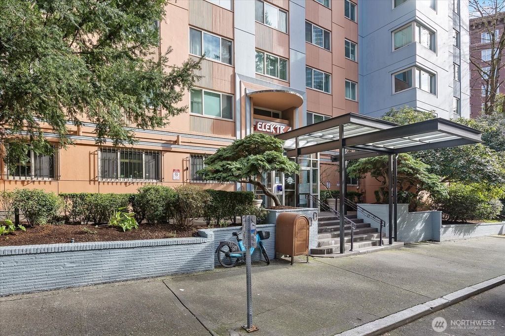 Photo of 1400 Hubbell Place #512, Seattle, WA 98101 (MLS # 2480654)