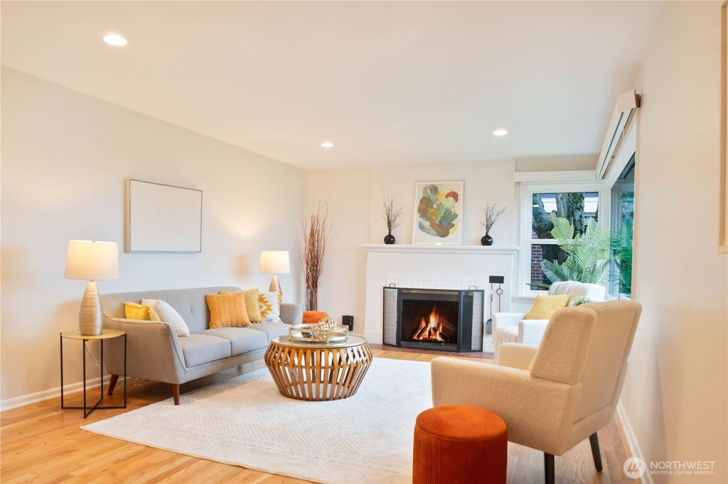 Photo of 3010 12th Avenue W, Seattle, WA 98119 (MLS # 2463693)