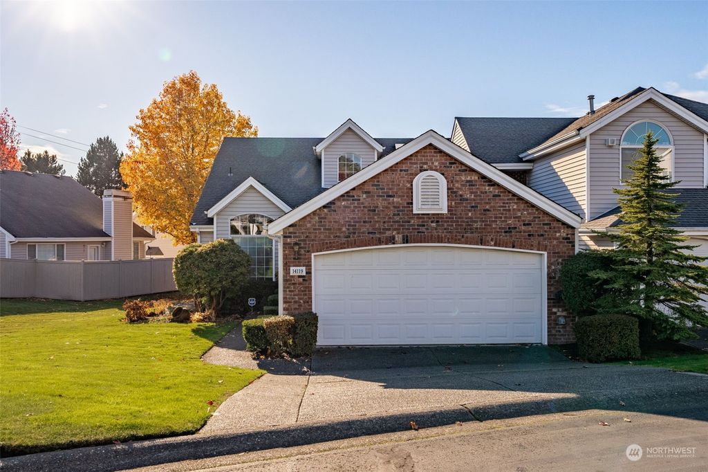 Photo of 14119 SE 238th Lane, Kent, WA 98042 (MLS # 2280226)