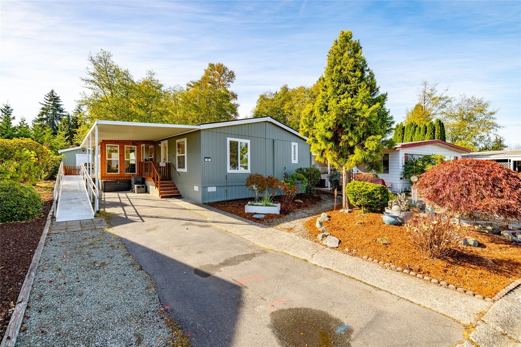 Photo of 2725 E Fir Street Street #60, Mount Vernon, WA 98273 (MLS # 2595031)