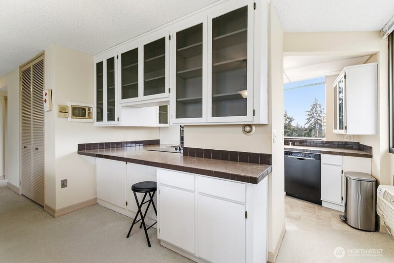 1910 Evergreen Park Drive SW 701