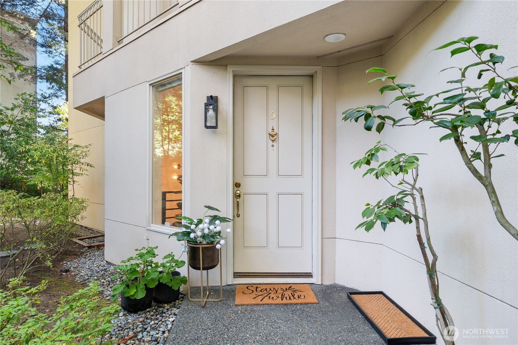 10000 Meydenbauer Way SE 5