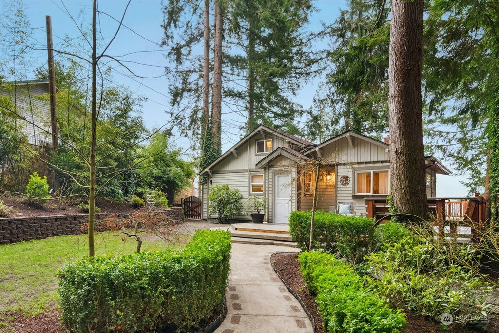 Photo of 4042 W Ames Lake Drive NE, Redmond, WA 98053 (MLS # 2321260)