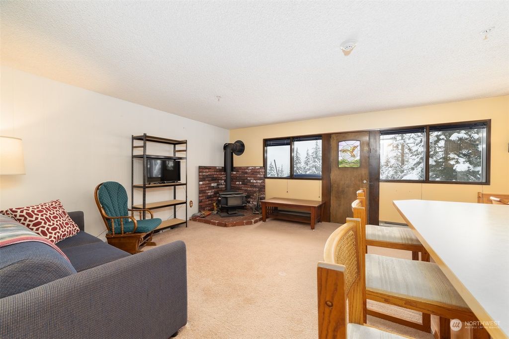 Photo of 220 Tanner Way Way #C-202, Snoqualmie Pass, WA 98068 (MLS # 2193907)