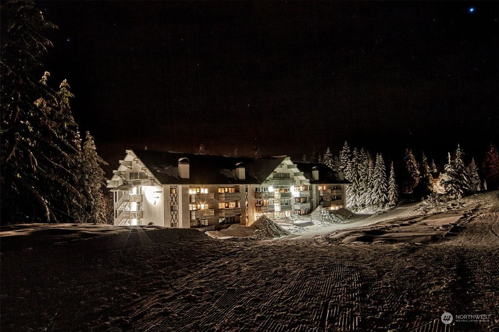 Photo of 220 Tanner Way Way #C-202, Snoqualmie Pass, WA 98068 (MLS # 2193907)