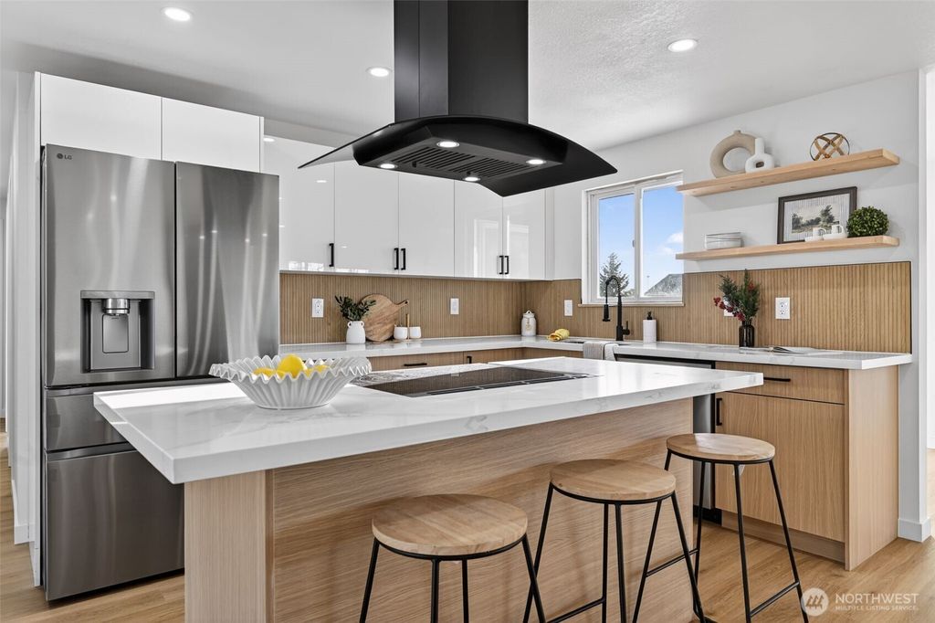 Photo of 6628 66th Drive NE, Marysville, WA 98270 (MLS # 2498586)