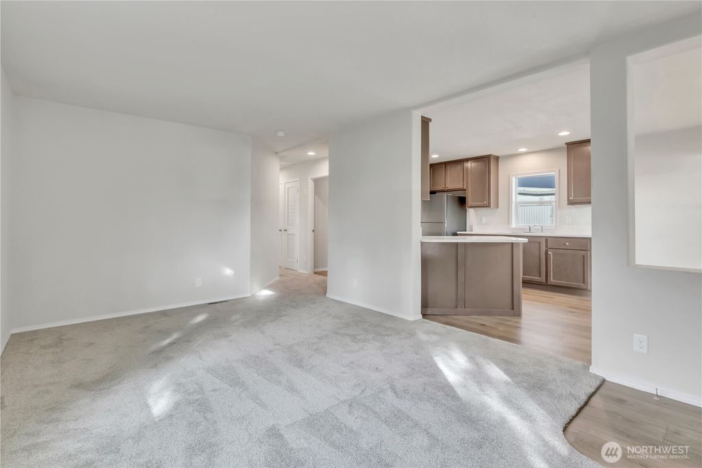 Photo of 18153 31st Avenue S #323, SeaTac, WA 98188 (MLS # 2482320)