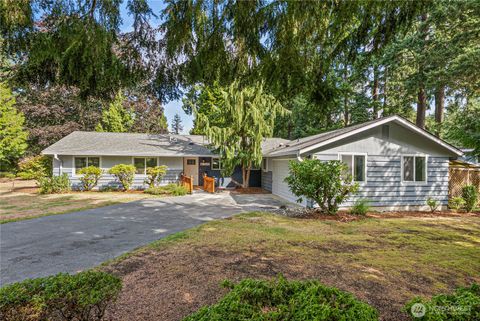 Photo of 8419 109th Street SW, Lakewood, WA 98498 (MLS # 2431965)