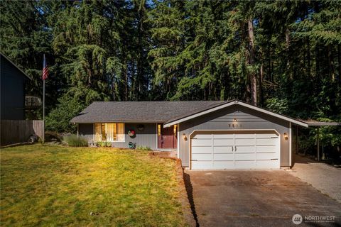 Photo of 7511 Kittiwake Drive SE, Olympia, WA 98513 (MLS # 2403669)