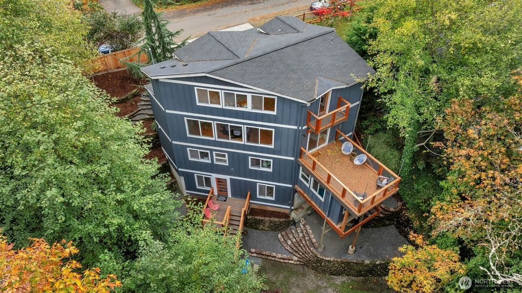Photo of 2708 NE 98th Street, Seattle, WA 98115 (MLS # 2521450)