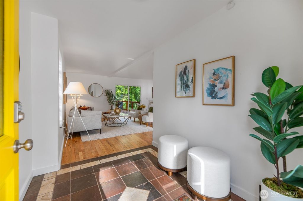 Photo of 2708 NE 98th Street, Seattle, WA 98115 (MLS # 2521450)