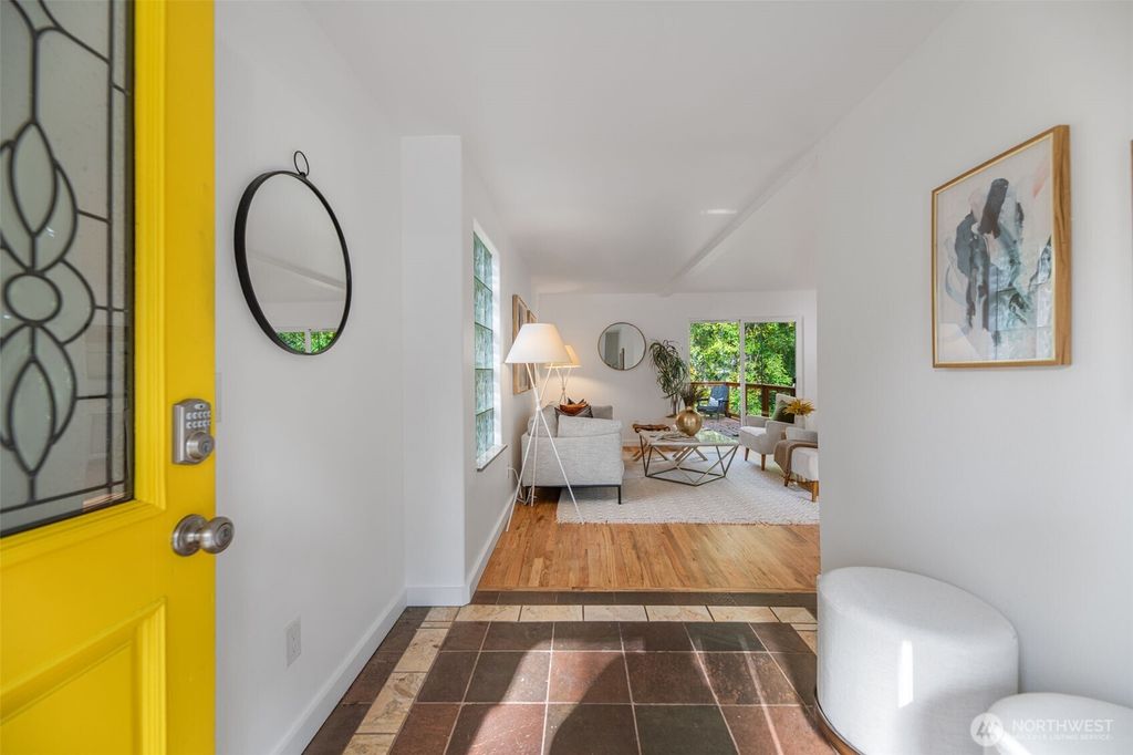 Photo of 2708 NE 98th Street, Seattle, WA 98115 (MLS # 2521450)