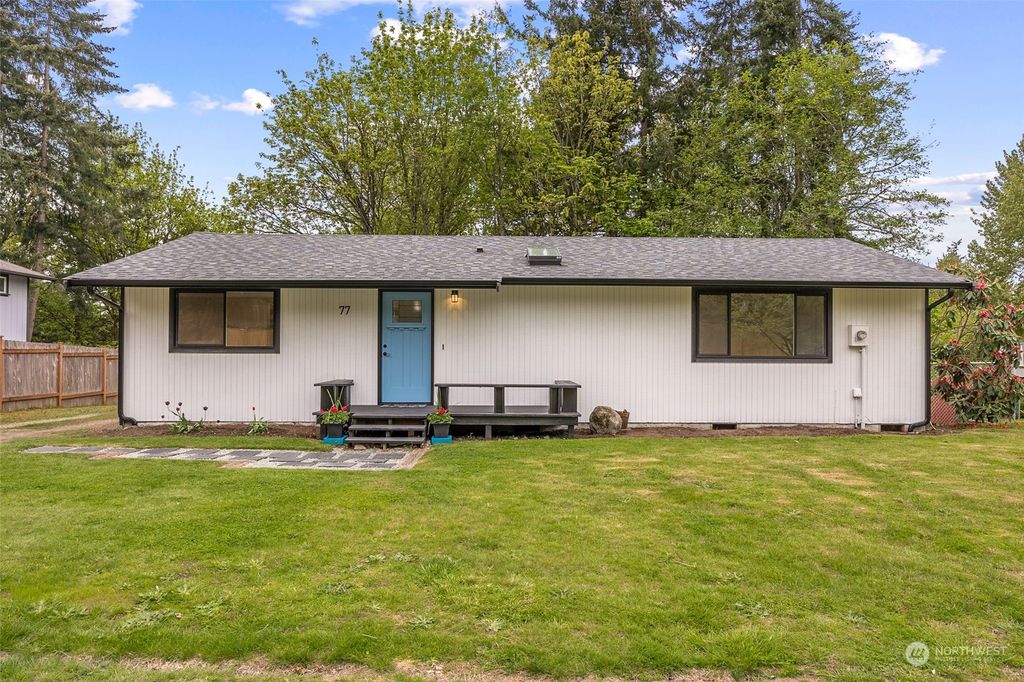 Photo of 77 Hylebos Avenue, Milton, WA 98354 (MLS # 2064465)