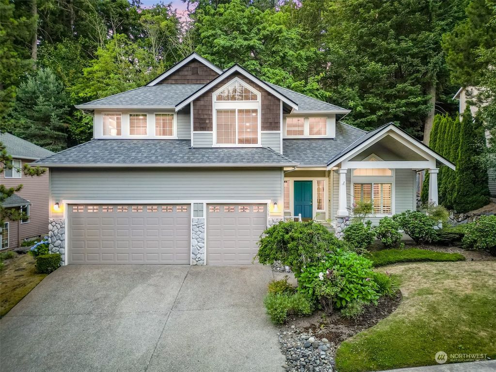 Photo of 15025 SE 54th Place, Bellevue, WA 98006 (MLS # 2139744)