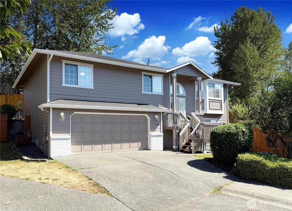 Photo of 2128 148th Place SW, Lynnwood, WA 98087 (MLS # 2423894)